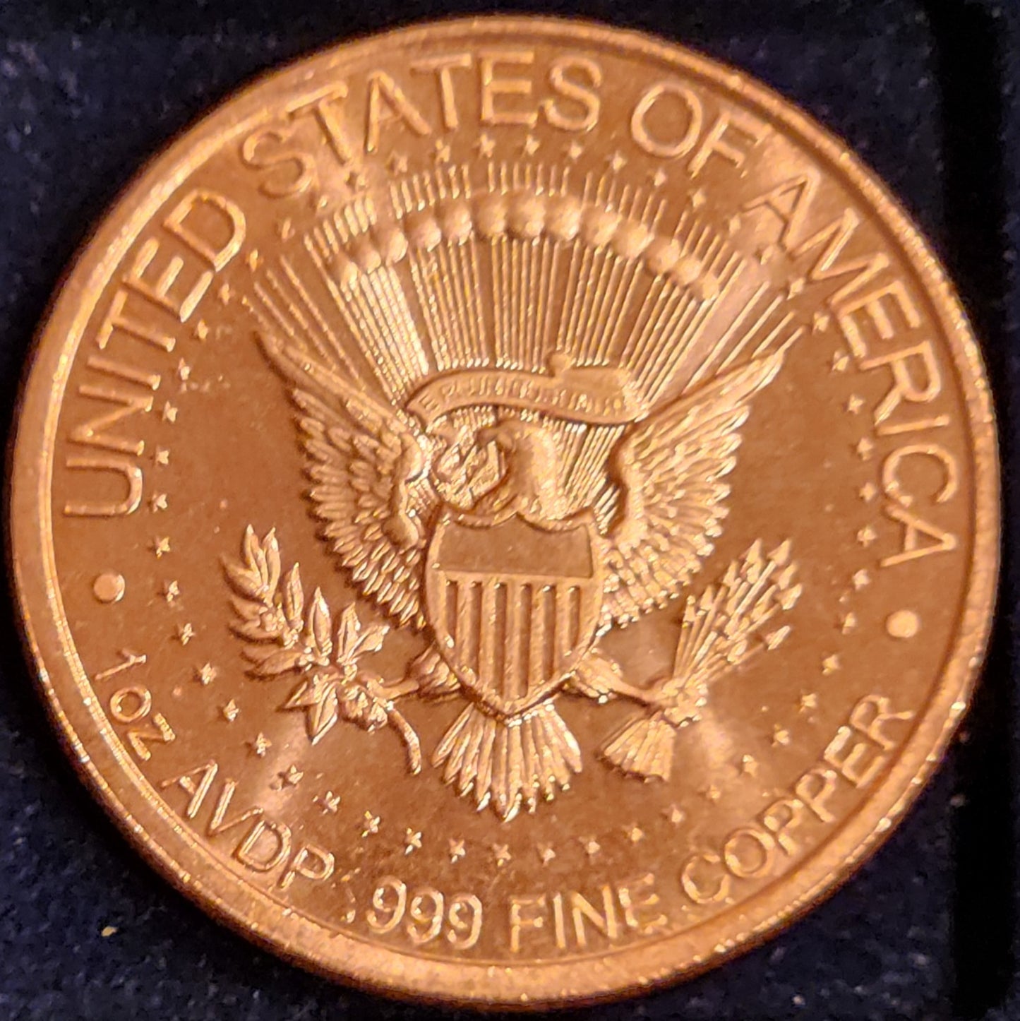 Ronald Reagan 40th Pres. 1 AVDP Ounce Pure Copper Round BU w/Protective Capsule
