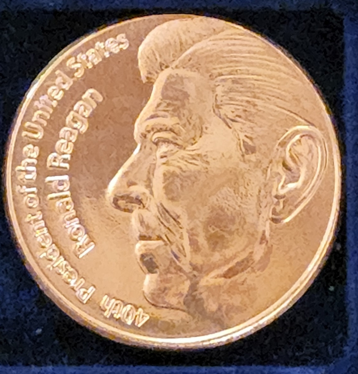 Ronald Reagan 40th Pres. 1 AVDP Ounce Pure Copper Round BU w/Protective Capsule