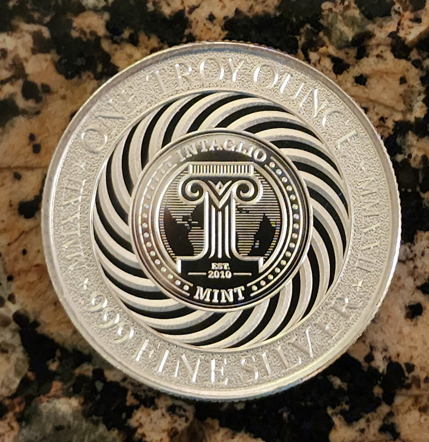 The Mermaid 1 Troy Ounce .999 Fine Silver BU Round w/Protective Capsule
